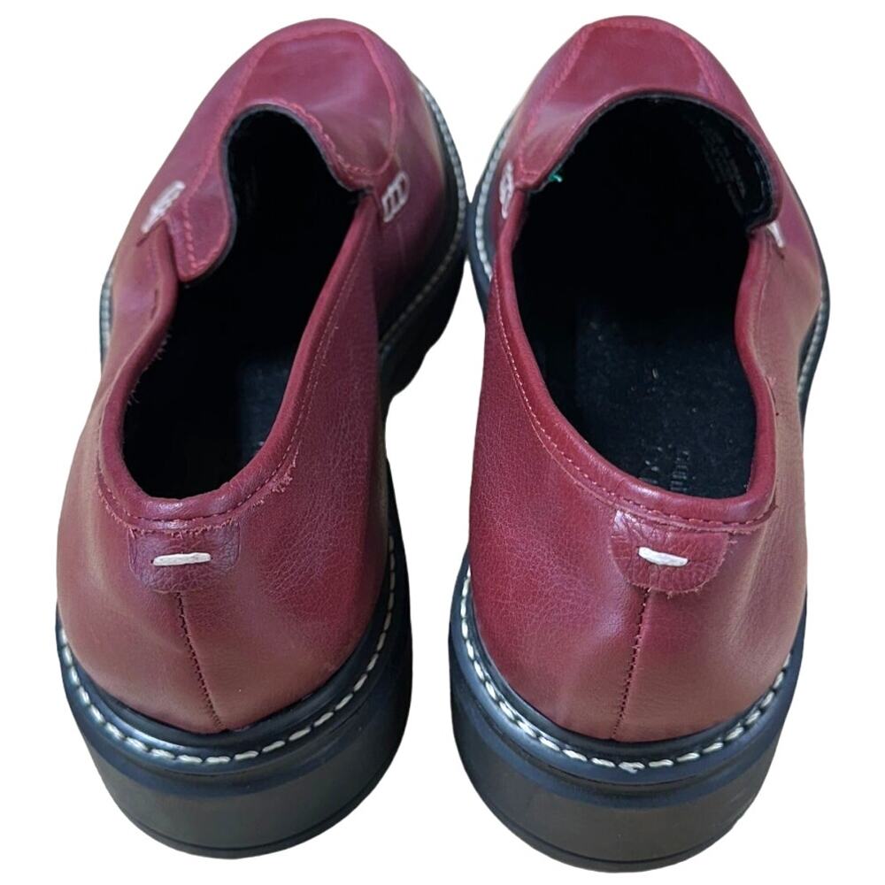 Bernardo NWOB Studio Lug Sole Loafer in Garnet Size 8.5M Pebbled Leather Slip On - Picture 3 of 9